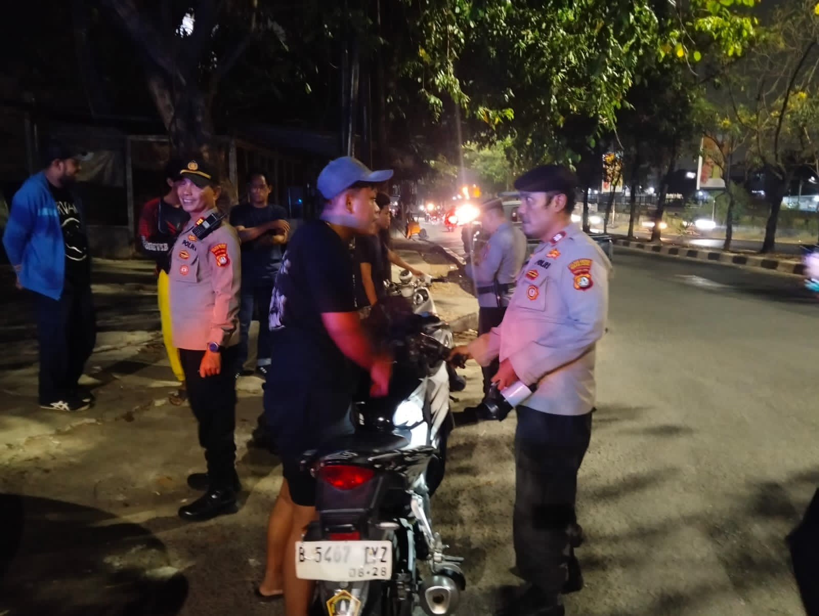 Jaga Jakarta On The Spot, Polsek Bekasi Barat Gelar Razia dan Patroli Antisipasi Kejahatan Jalanan serta Tawuran