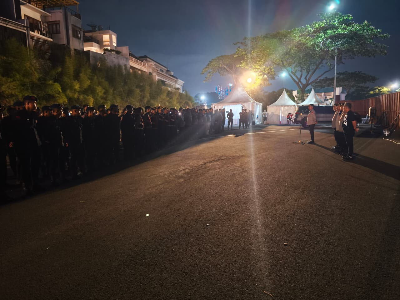 Polisi Gelar Apel Konsolidasi Amankan Konser Foo Fighters di Ancol