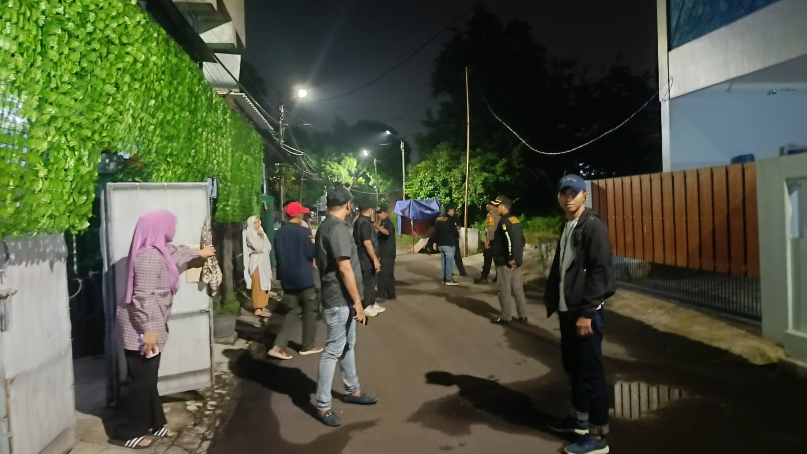Polsek Ciputat Timur Cek Aduan Keributan Warga Somalia dengan Tetangga di Cirendeu