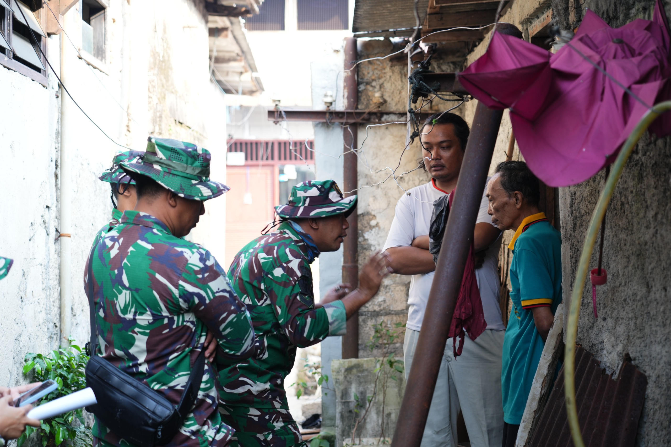 TNI AD Tertibkan Rumah Dinas di Atas Aset Negara Lenteng Agung untuk Dukung Kesiapan Satuan