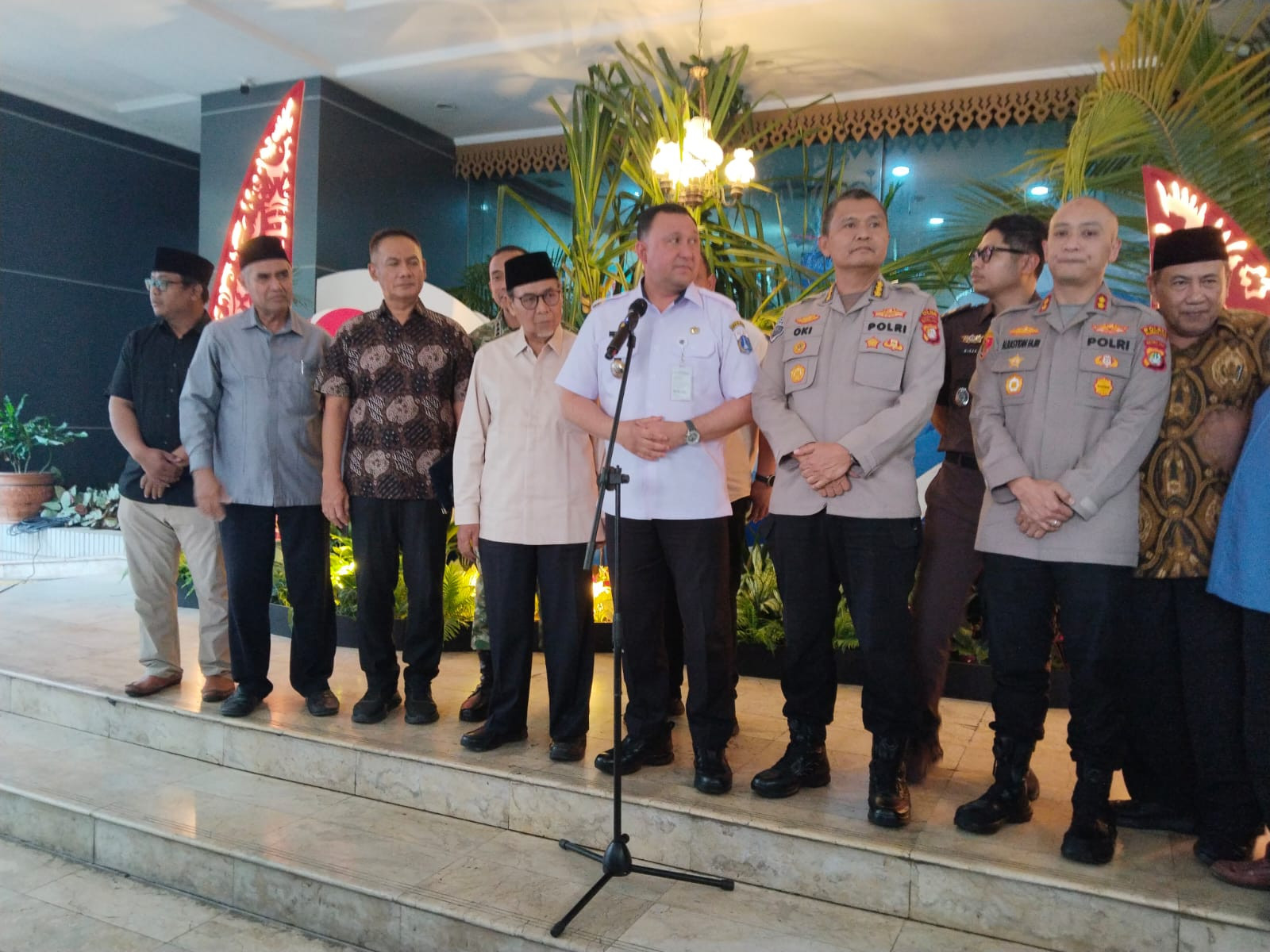 Wali Kota Jakarta Utara Imbau Masyarakat Tetap Kondusif, Polisi Amankan Dua Terduga Kasus Promosi Minuman Beralkohol Gunakan Simbol Agama