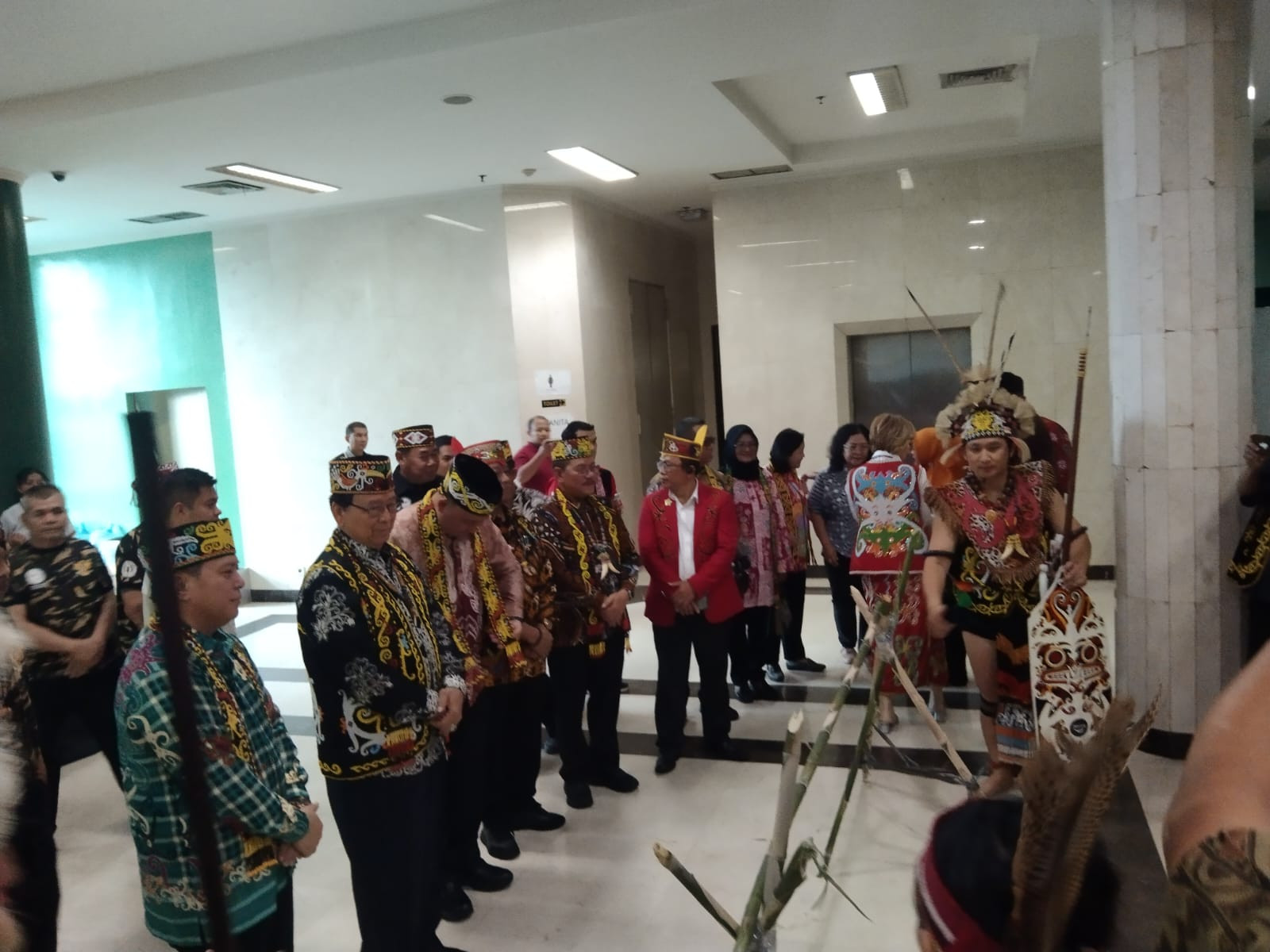 Perkuat Eksistensi Adat dan Budaya Dayak, DAD DKI Jakarta Kukuhkan Kepengurusan Baru