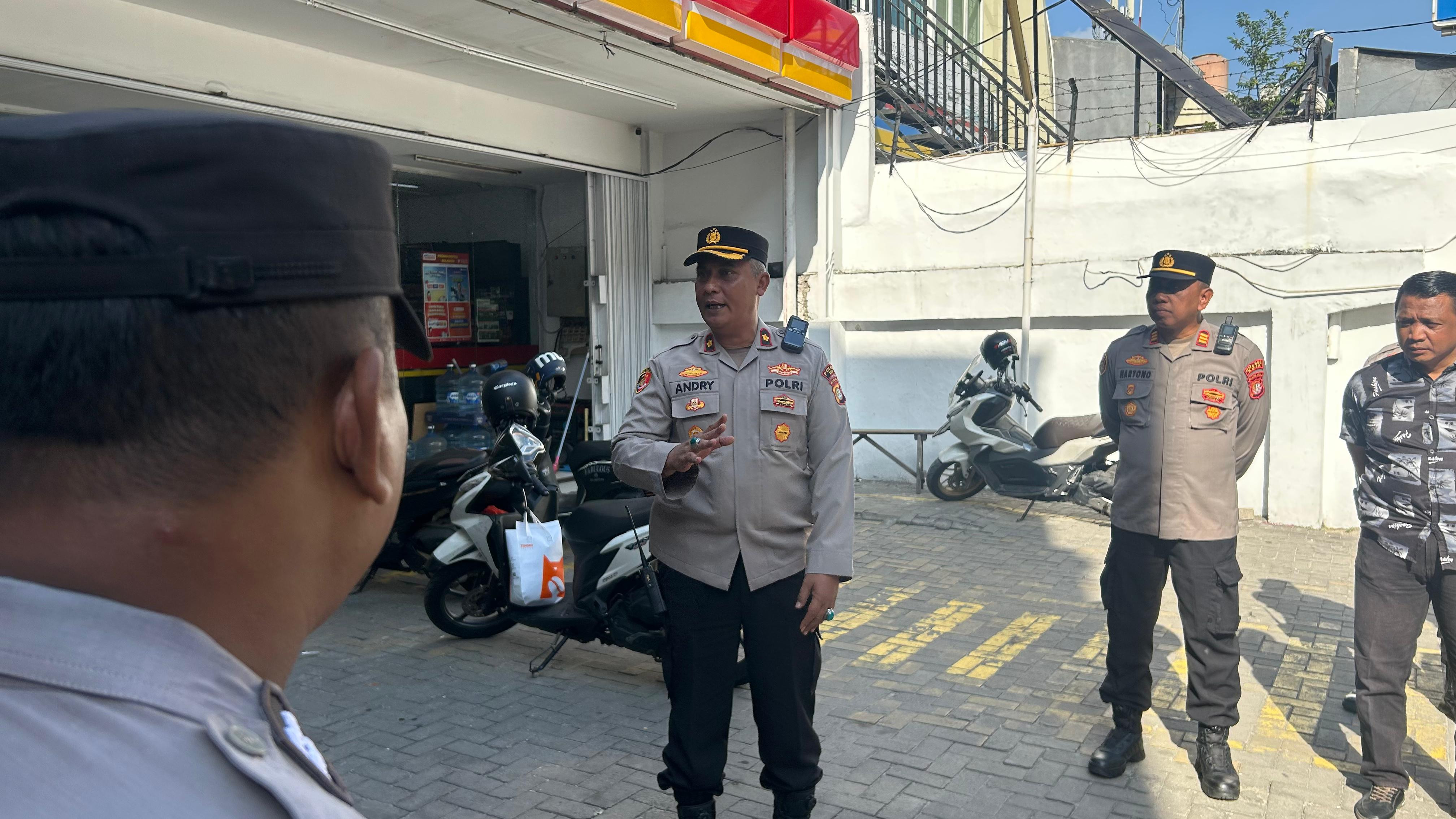 Polsek Koja Gelar Apel Pengamanan Keberangkatan Buruh FBTPI