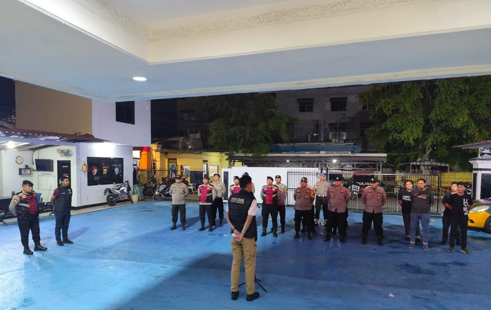 Polsek Pademangan Gelar Patroli Skala Besar Antisipasi Gangguan Kamtibmas