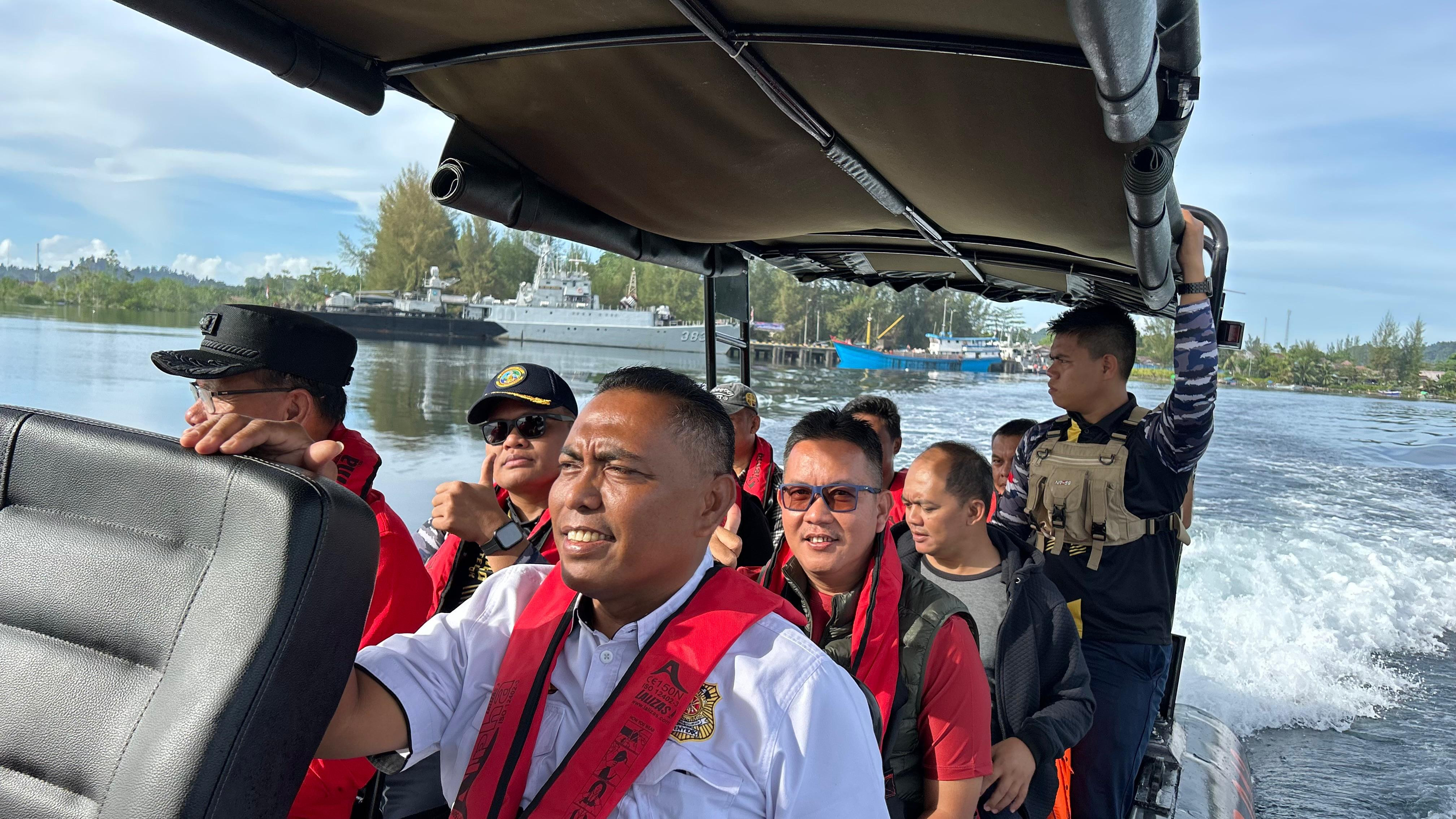 Danlanal Simeulue Bersama Forkopimda Monitoring Ekspedisi Rupiah Berdaulat 2025 di Pulau Siumat