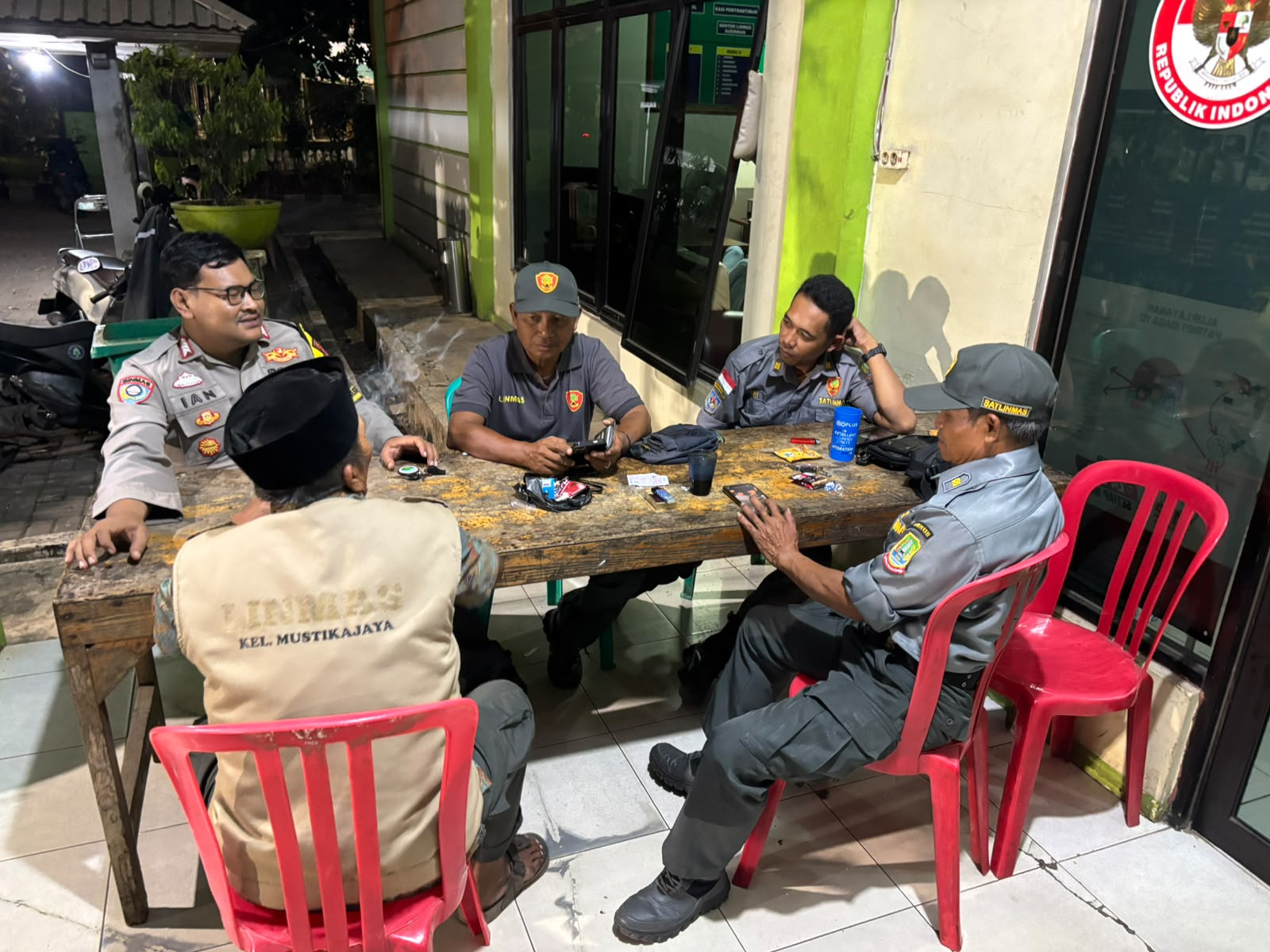 Jaga Jakarta On The Spot, Polsek Bantargebang Serap Aspirasi Warga Mustikajaya