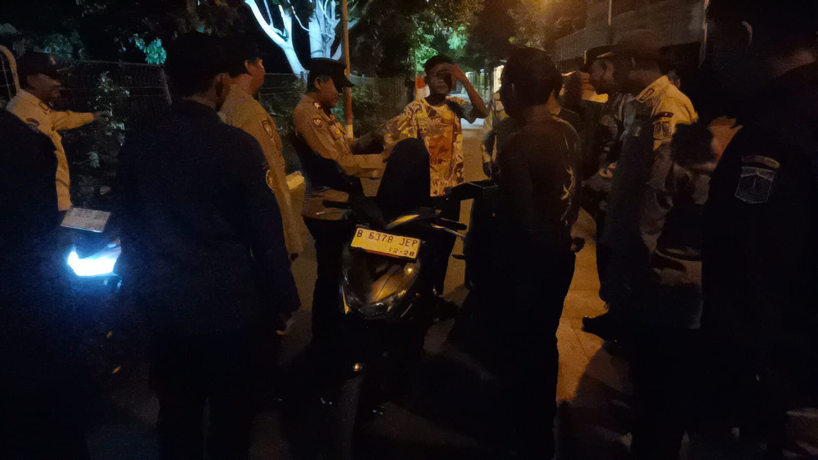 Patroli Malam Aman Nusa I 2025, Polsek Kepulauan Seribu Selatan Bersama TNI dan Stakeholder Jaga Situasi Kondusif