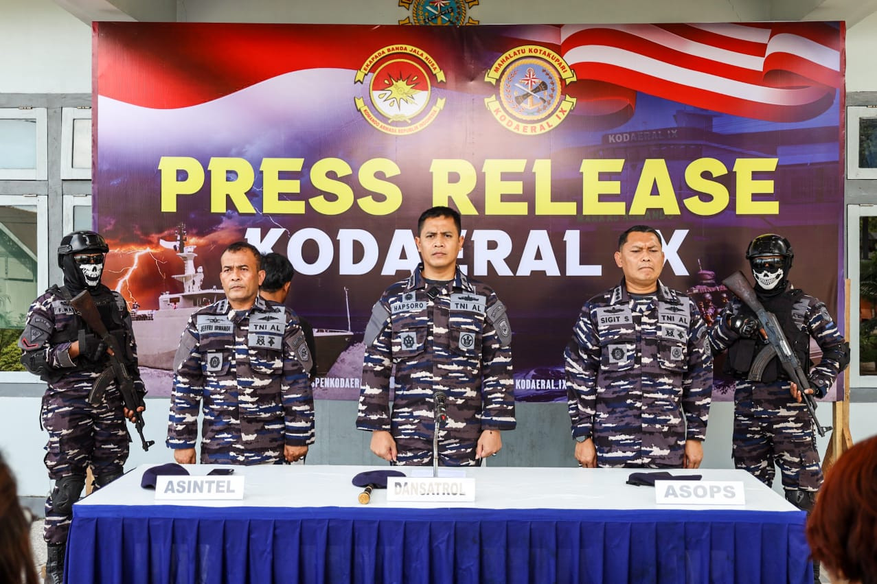 Kodaeral IX Ambon Gelar Press Release Penangkapan KM. Berkah Jaya Dalam Upaya Penyelundupan Solar Ilegal