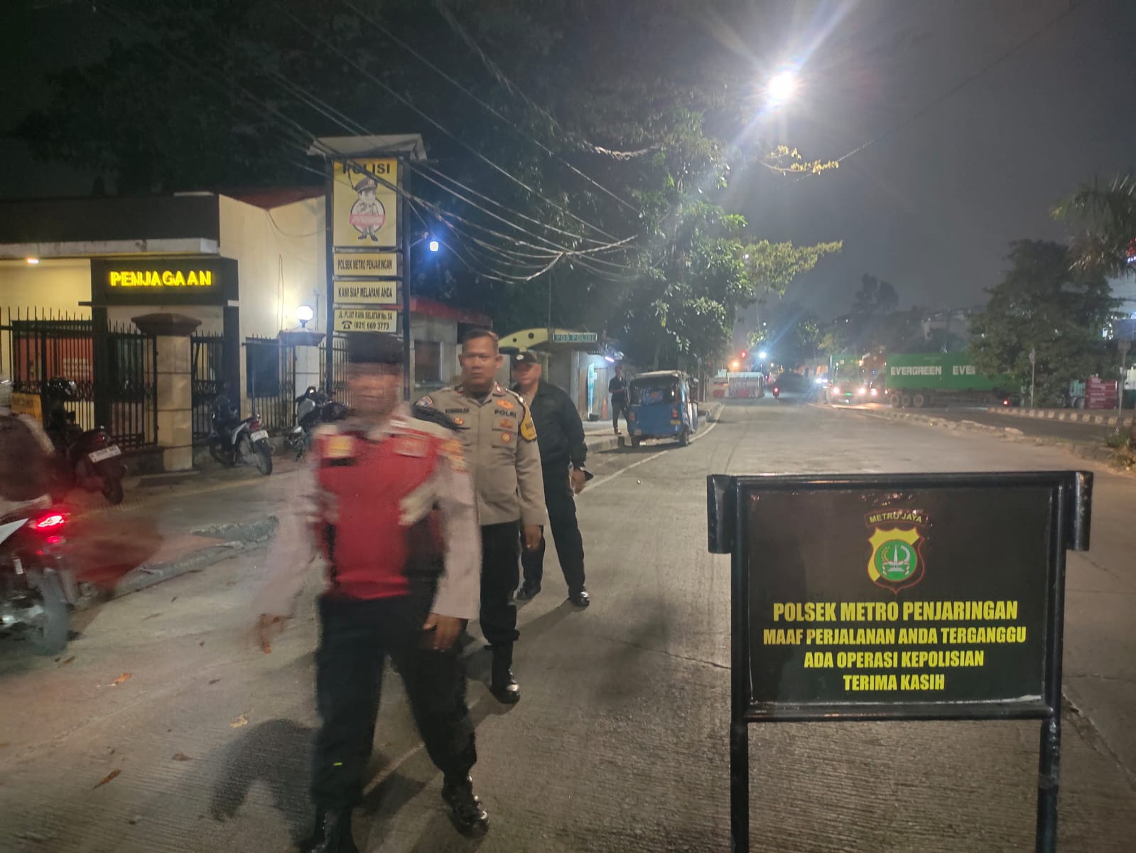 Jaga Jakarta,Jaga Lingkungan: KRYD Polsek Metro Penjaringan Amankan Empat Sepeda Motor Tanpa Dokumen, Antisipasi Tawuran dan Kejahatan Jalanan