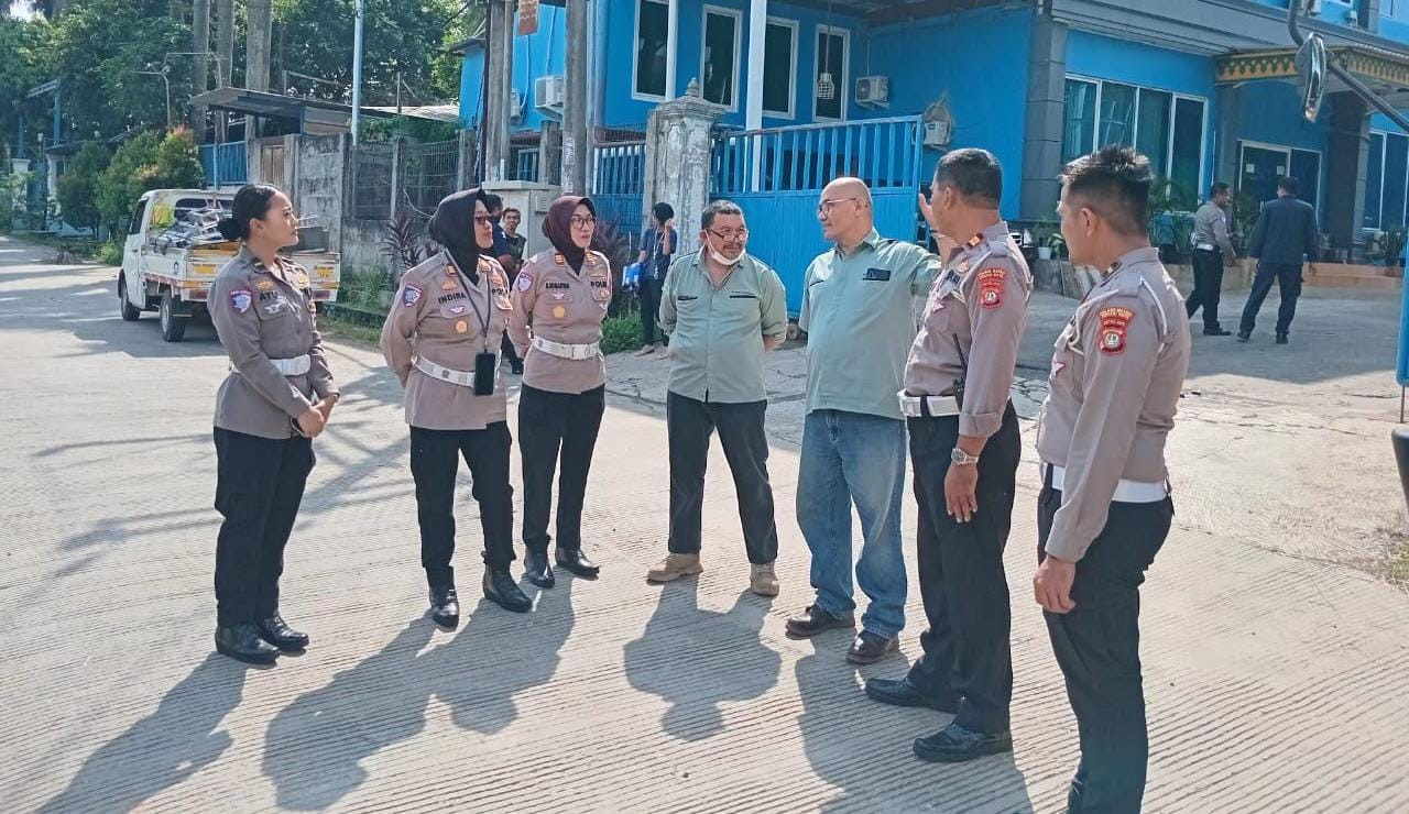 Arahan dan Sosialisasi Over Dimensi dan Over Loading oleh Sat Lantas PT Panca Karya Wijaya