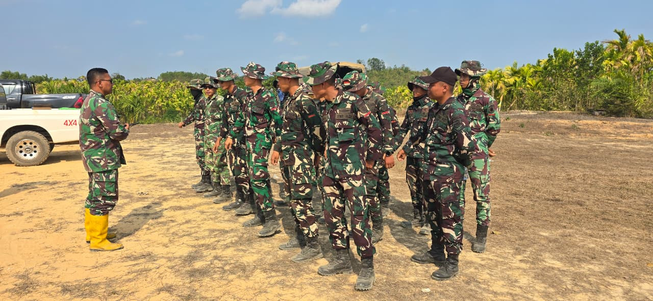 TNI Perkuat Penanganan Karhutla di Kawasan IKN Melalui Darat dan Udara