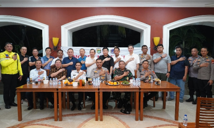 Ngopi Kamtibmas: Wakapolres Metro Jakut Serap Aspirasi Warga Royal Gading Mansion