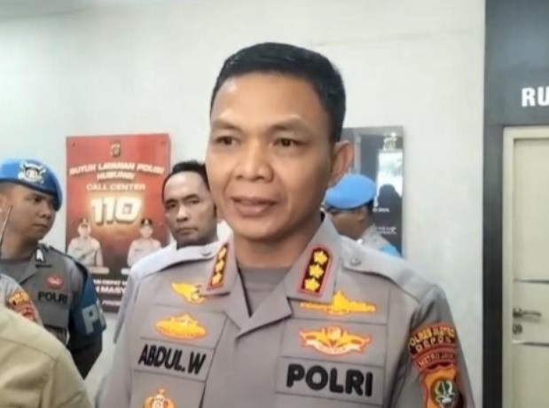 Pria di Depok Diamankan Usai Tendang Ambulans yang Hendak Jemput Korban Laka