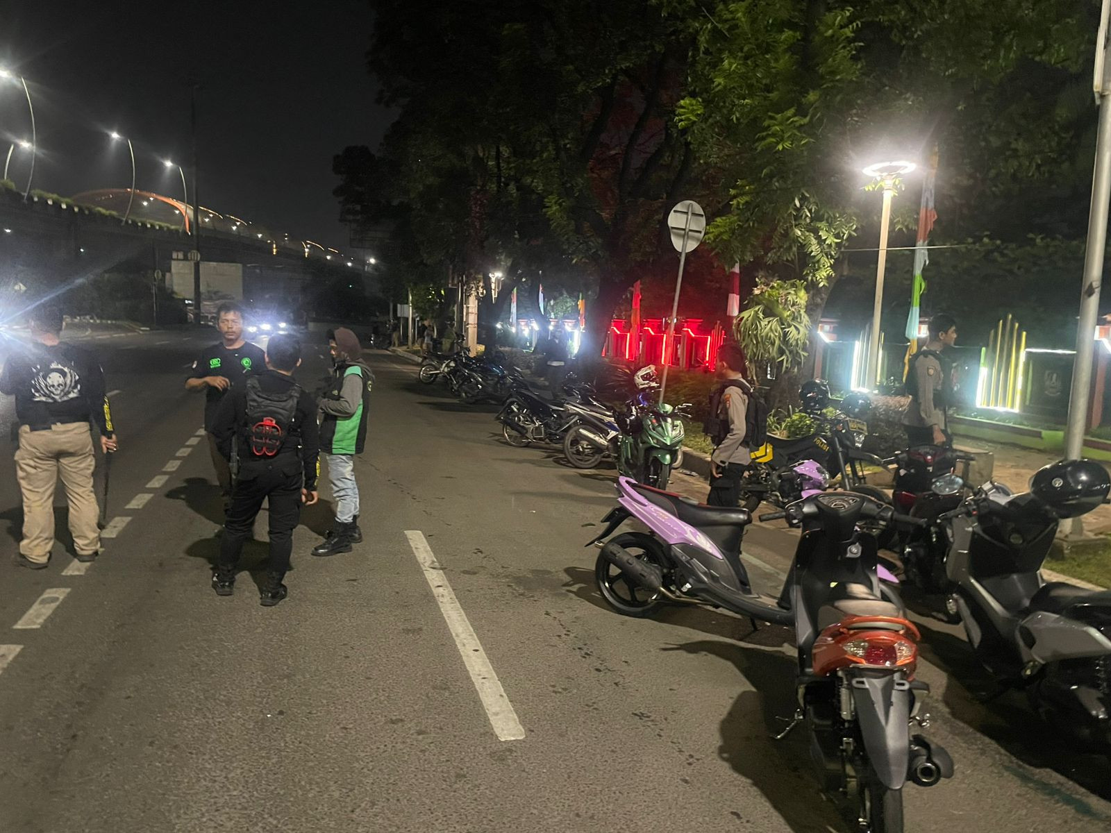 Polres Metro Bekasi Kota Bubarkan Balap Liar di Depan Kantor Pemkot