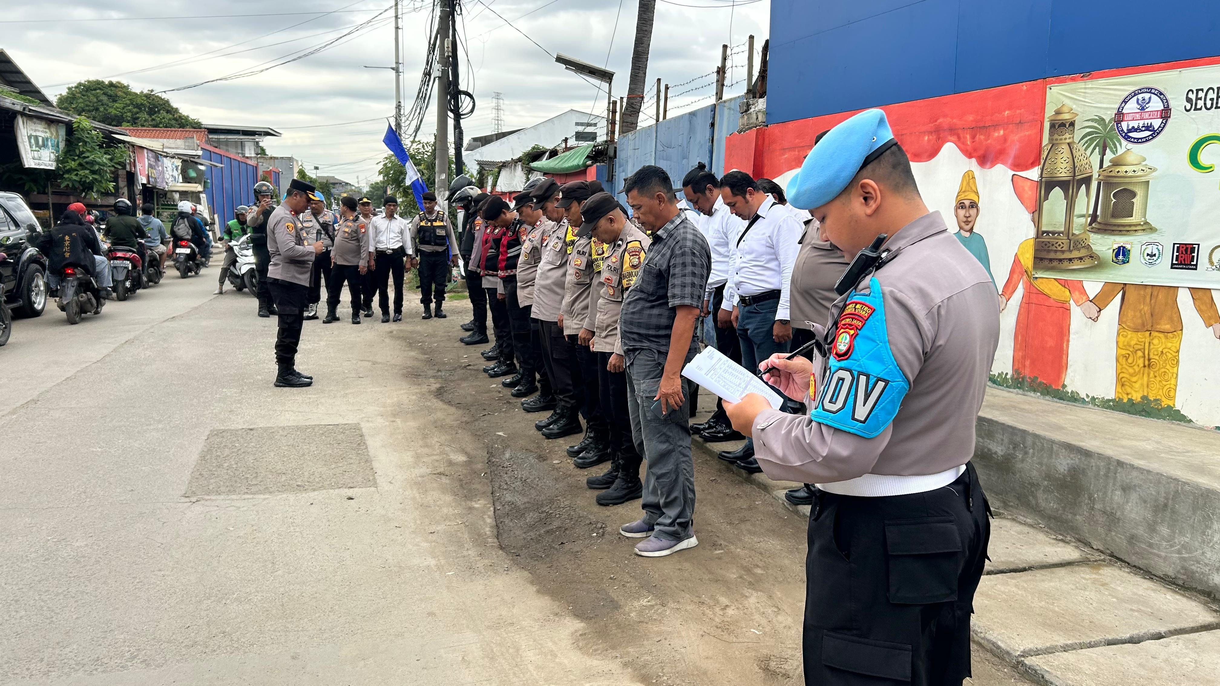 Polsek Koja Gelar Apel Pagi di Kampung Pancasila, Amankan Arak-Arakan Persitara