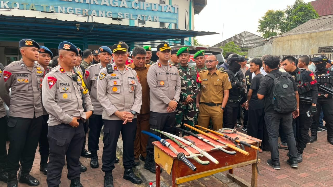 Brimob dan Polres Tangsel Amankan Enam Orang Diduga Hendak Tawuran
