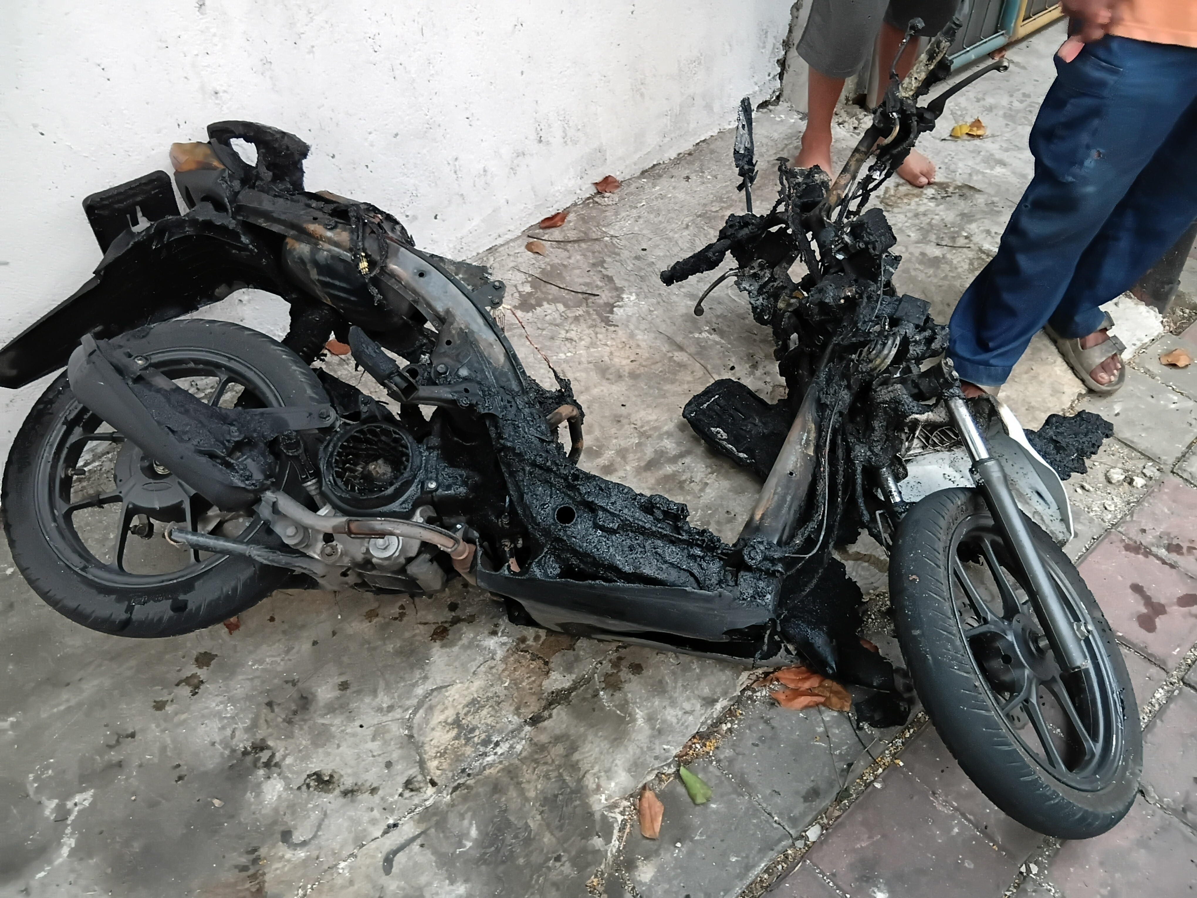Kepergok Curi Motor di Koja, Polsek Koja Amankan Dua Pelaku Diamuk Massa Motor Pelaku Dibakar