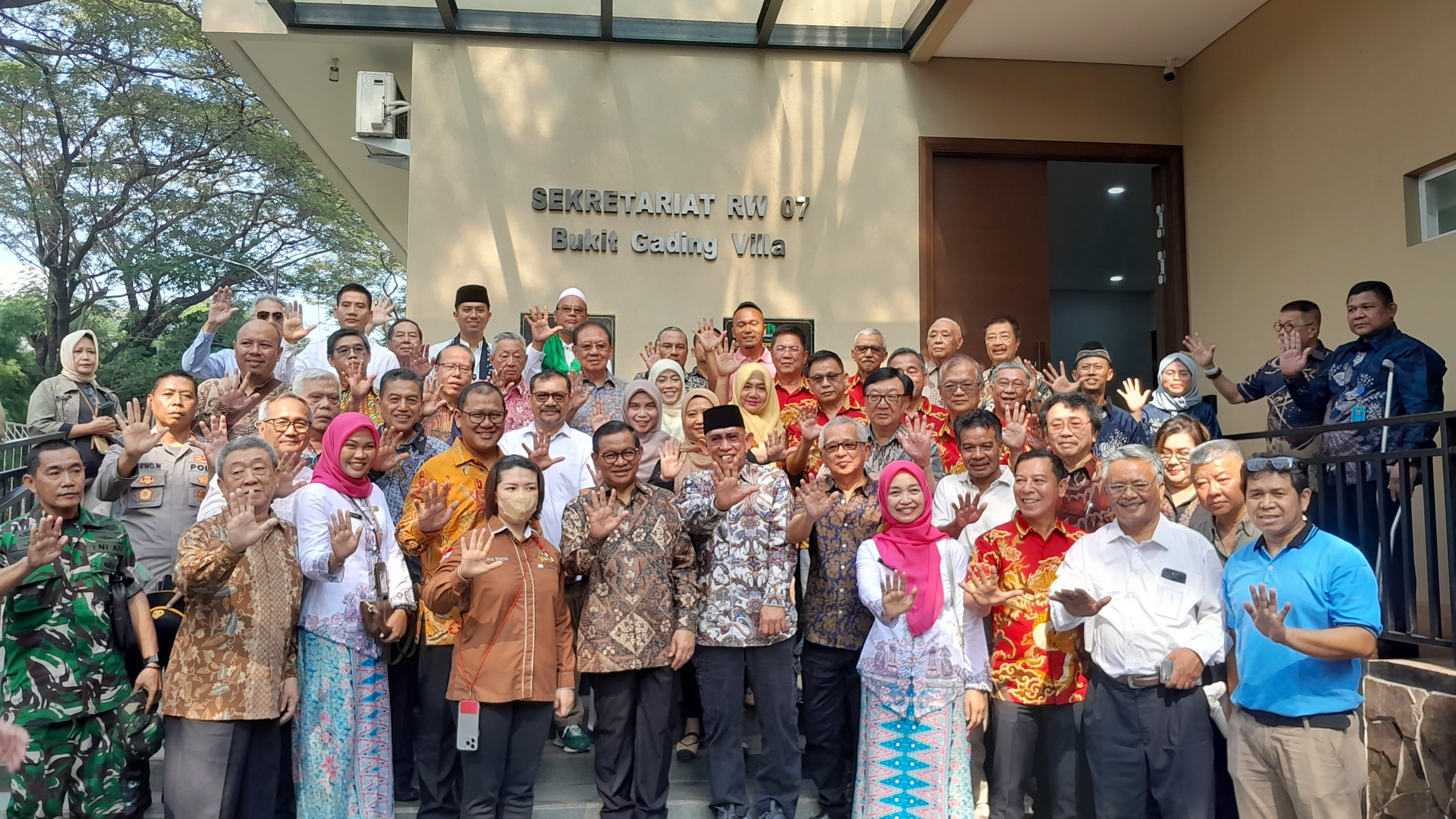 Sunatan Massal dan Umroh Gratis Warnai Perayaan HUT ke-498 Kota Jakarta di Kelapa Gading