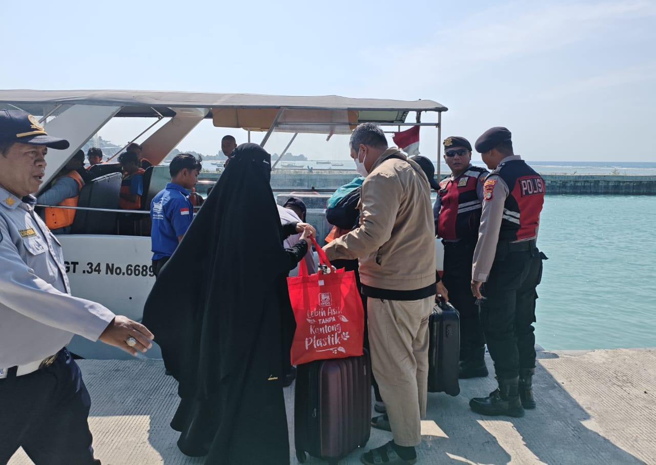 Jakarta On The Spot, Polres Kepulauan Seribu Tingkatkan Pelayanan Humanis di Dermaga dan Ajak Masyarakat Manfaatkan Layanan Polisi 110