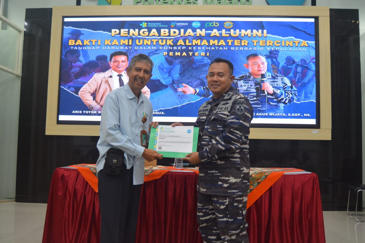 Mahasiswa Prodi D3 Keperawatan Blitar Terima Materi Tanggap Darurat Konsep Kesehatan Berbasis Kepulauan