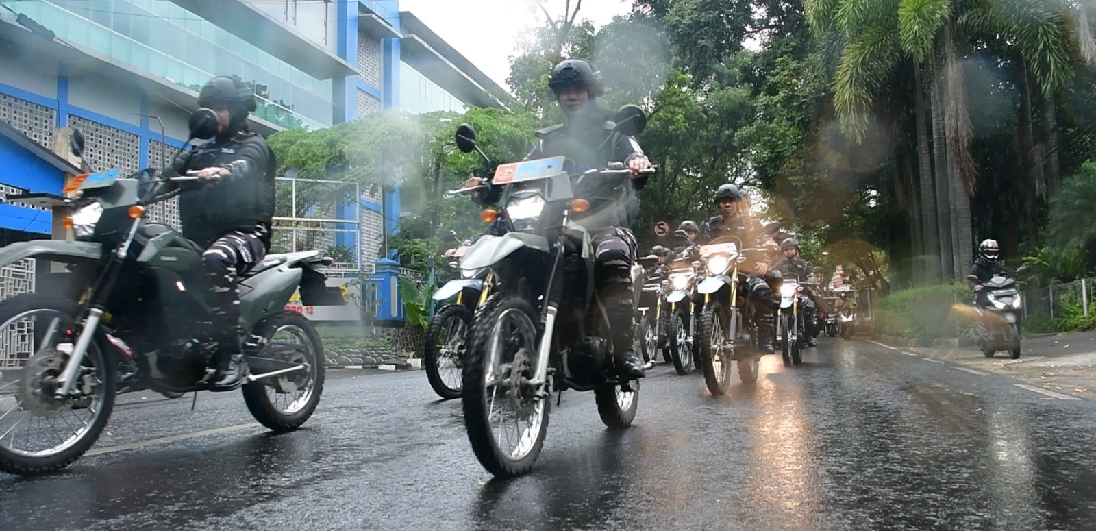 Ciptakan Situasi Kondusif, TNI AL Lanal Bandung  Laksanakan Patroli Amankan Perayaan Nataru 2026