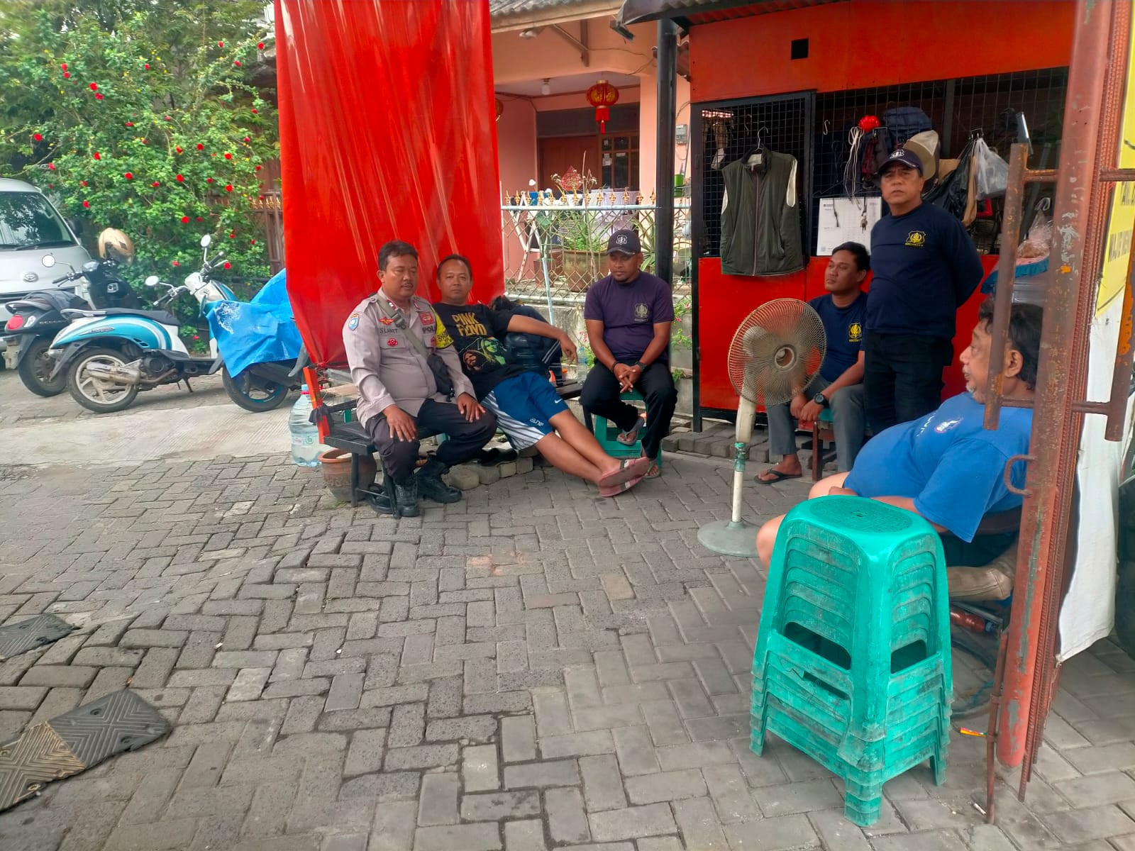 Upaya Preventif Polsek Medan Satria: Sambangi Tokoh Lingkungan di Pejuang Guna Jaga Kondusivitas