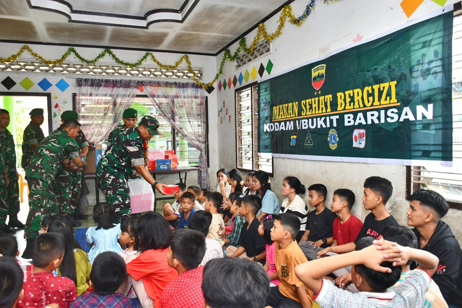 Kodam I/BB Gelar Program Makan Sehat Bergizi untuk 250 Anak dari 14 Panti Asuhan di Medan