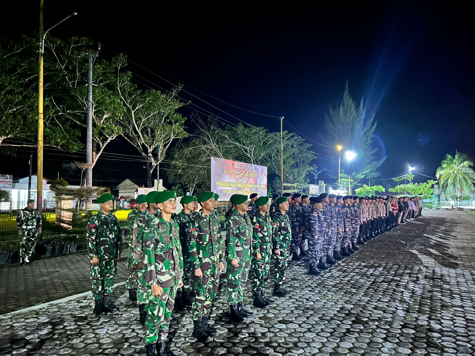 Danlanal Simeulue Laksanakan Apel Besar dan Patroli Bersama Pengamanan Malam Tahun Baru 2025 di Kabupaten Simeulue