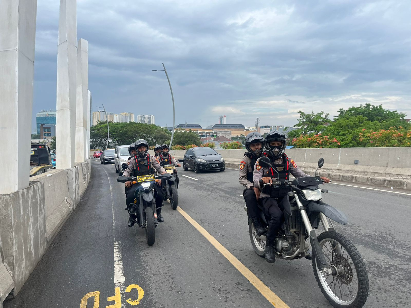 Jaga Keamanan Siang Hari, Polres Metro Bekasi Kota Gelar Patroli Skala Sedang