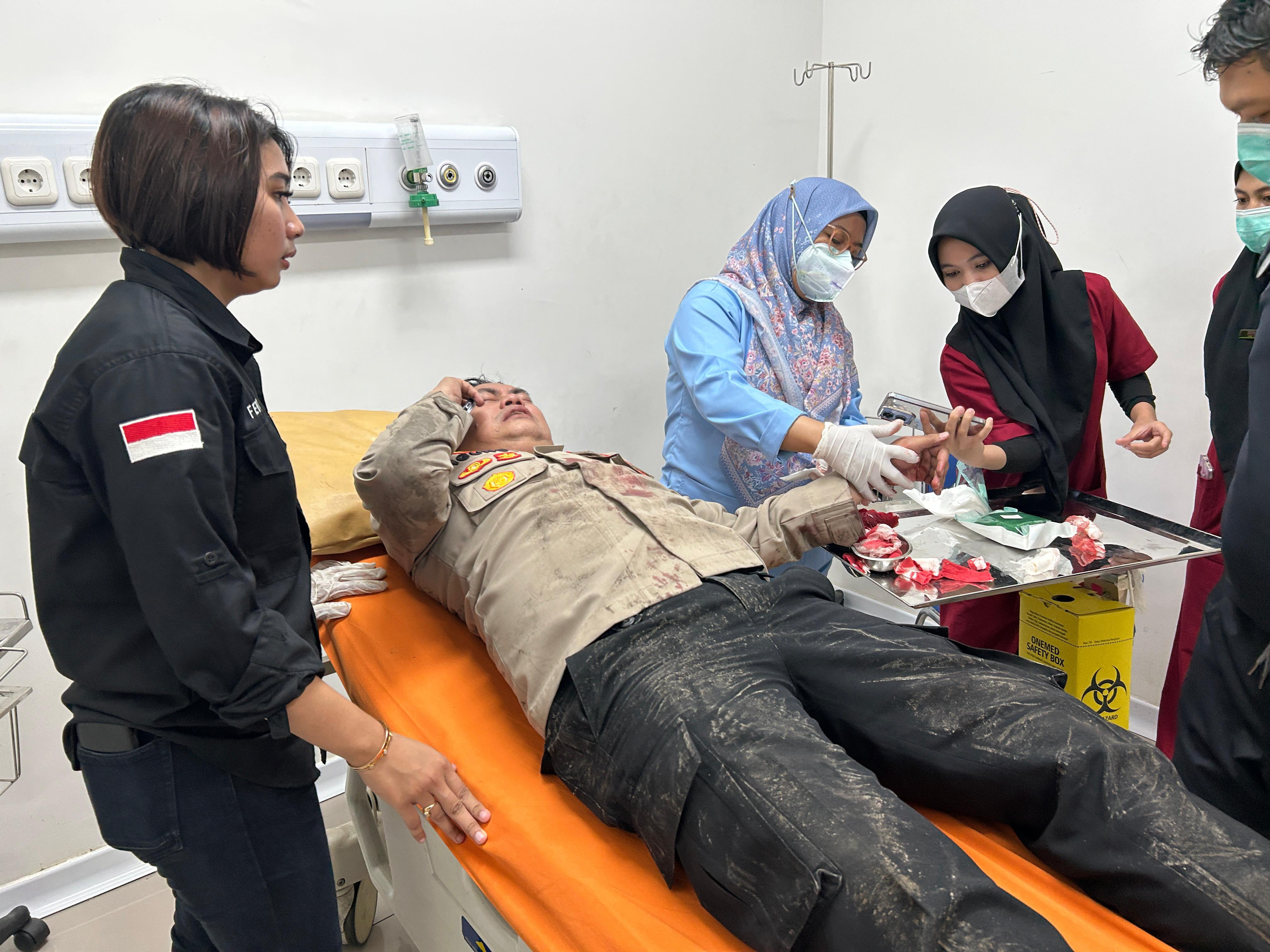 Kapolsek Kemayoran Terluka Saat Bantu Evakuasi Kebakaran di Terra Drone Indonesia