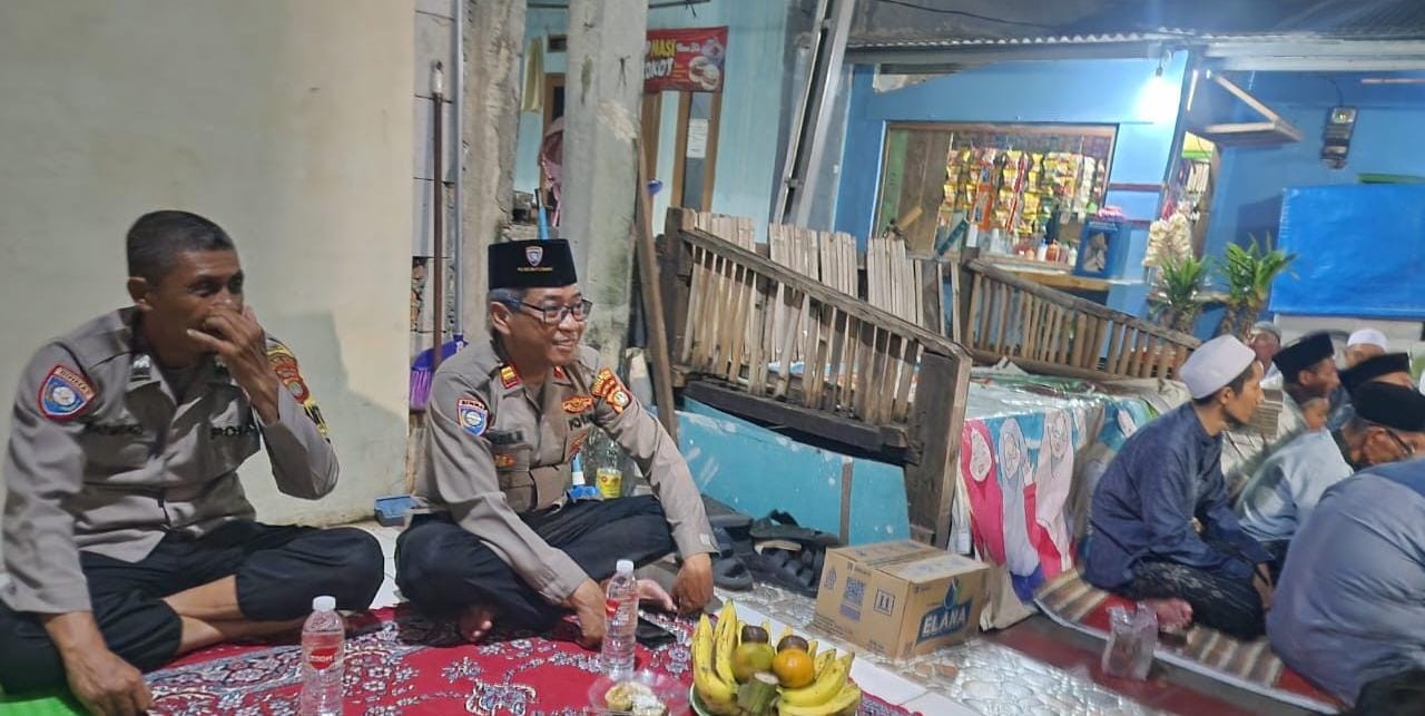 Bhabinkamtibmas Hadir Pengajian Yasin dan Tahlil Warga Kelurahan Bintara Jaya