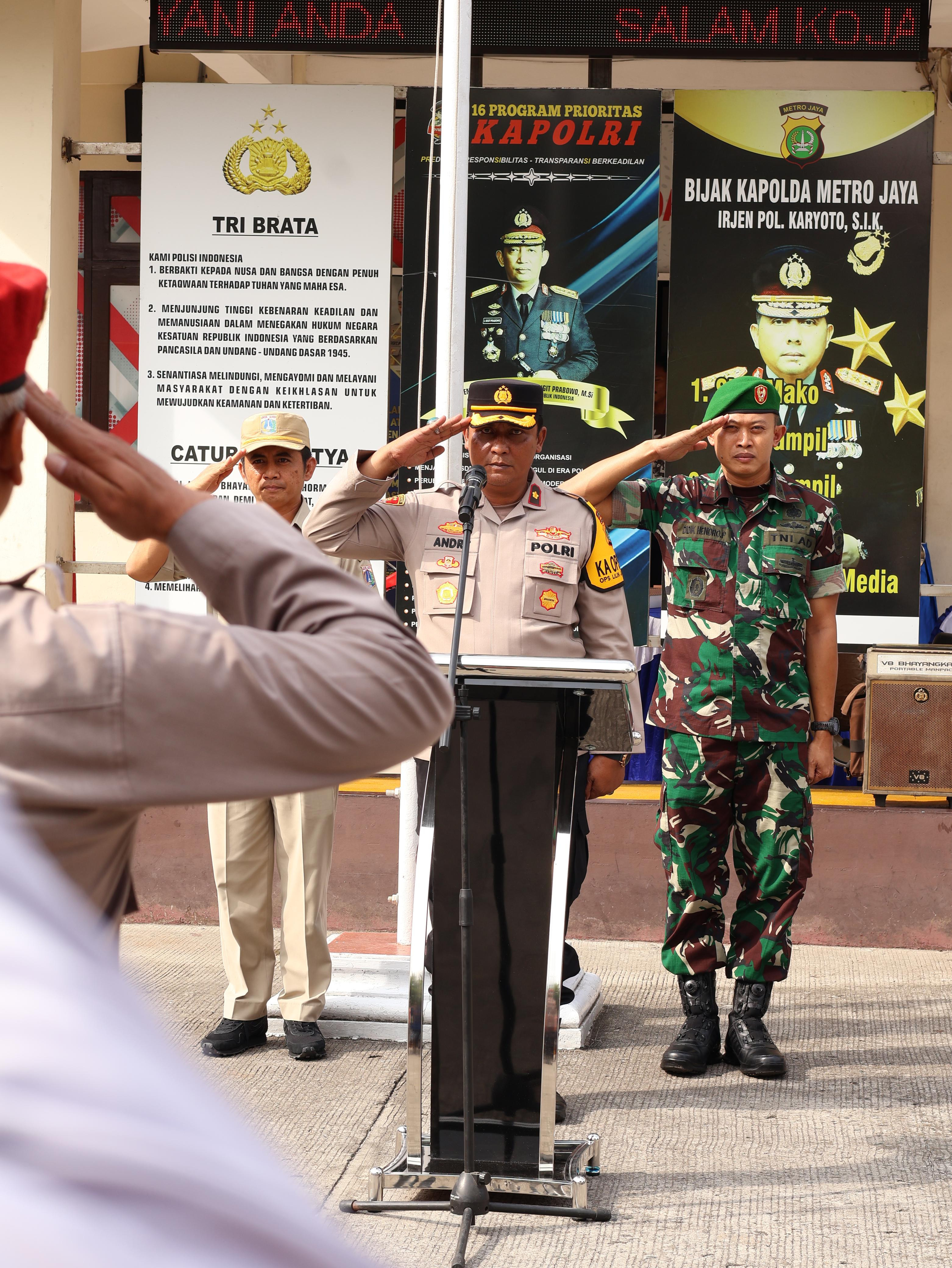 Polsek Koja Gelar Apel Gabungan 3 Pilar: Pastikan Keamanan Malam Tahun Baru 2025 di Jakarta Utara