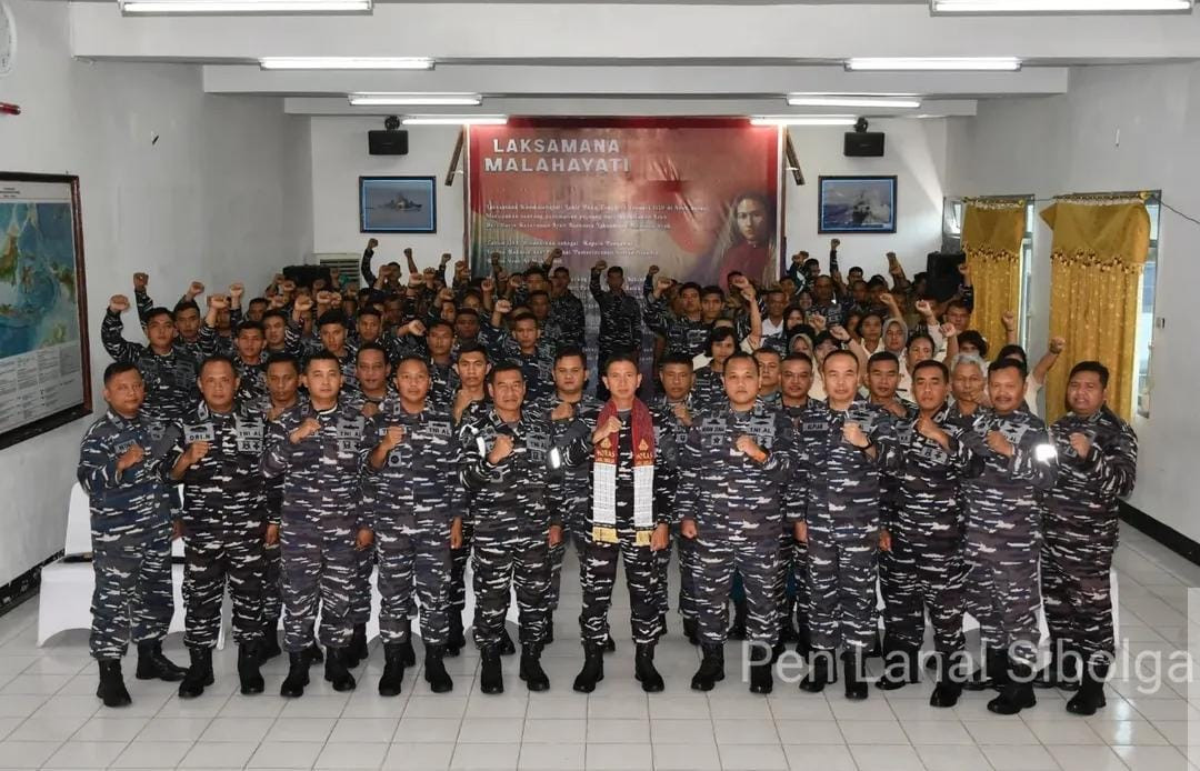 Lanal Sibolga Laksanakan Tradisi Penyambutan dan Sekaligus Entry Briefing Komandan Lanal Sibolga
