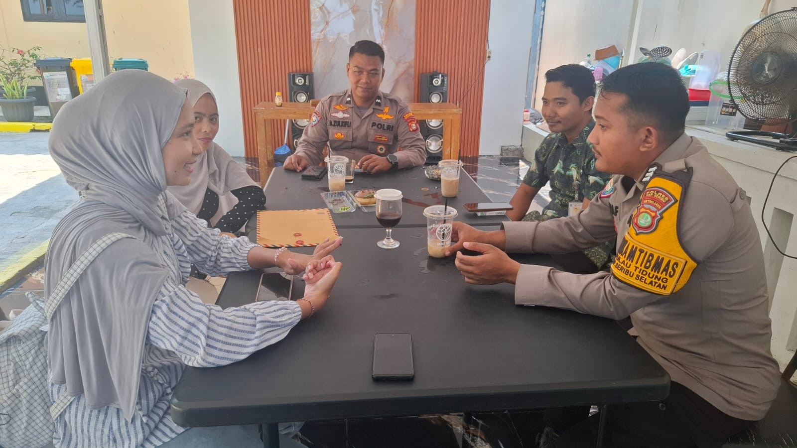 Bhabinkamtibmas Pulau Tidung Gelar Jakarta On The Spot, Sosialisasikan Layanan Polri 110 dan Ajak Warga Jaga Kamtibmas