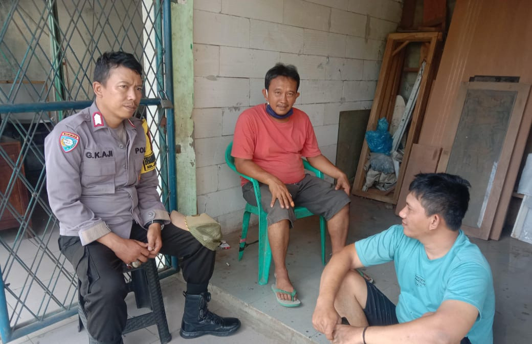 Bhabinkamtibmas Jatimurni Aktif Sambang Warga, Cegah Guantibmas dan Pengaruh Lingkungan Buruk pada Remaja