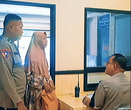 Bhabinkamtibmas Kelurahan Ancol Sigap Bantu Warga Urus Surat Kehilangan