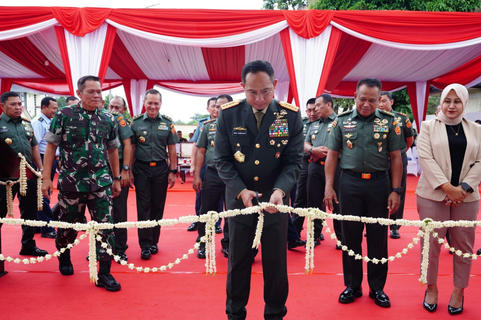 Panglima TNI Resmikan Masjid Al-Mu’min di Jatikarya Bekasi