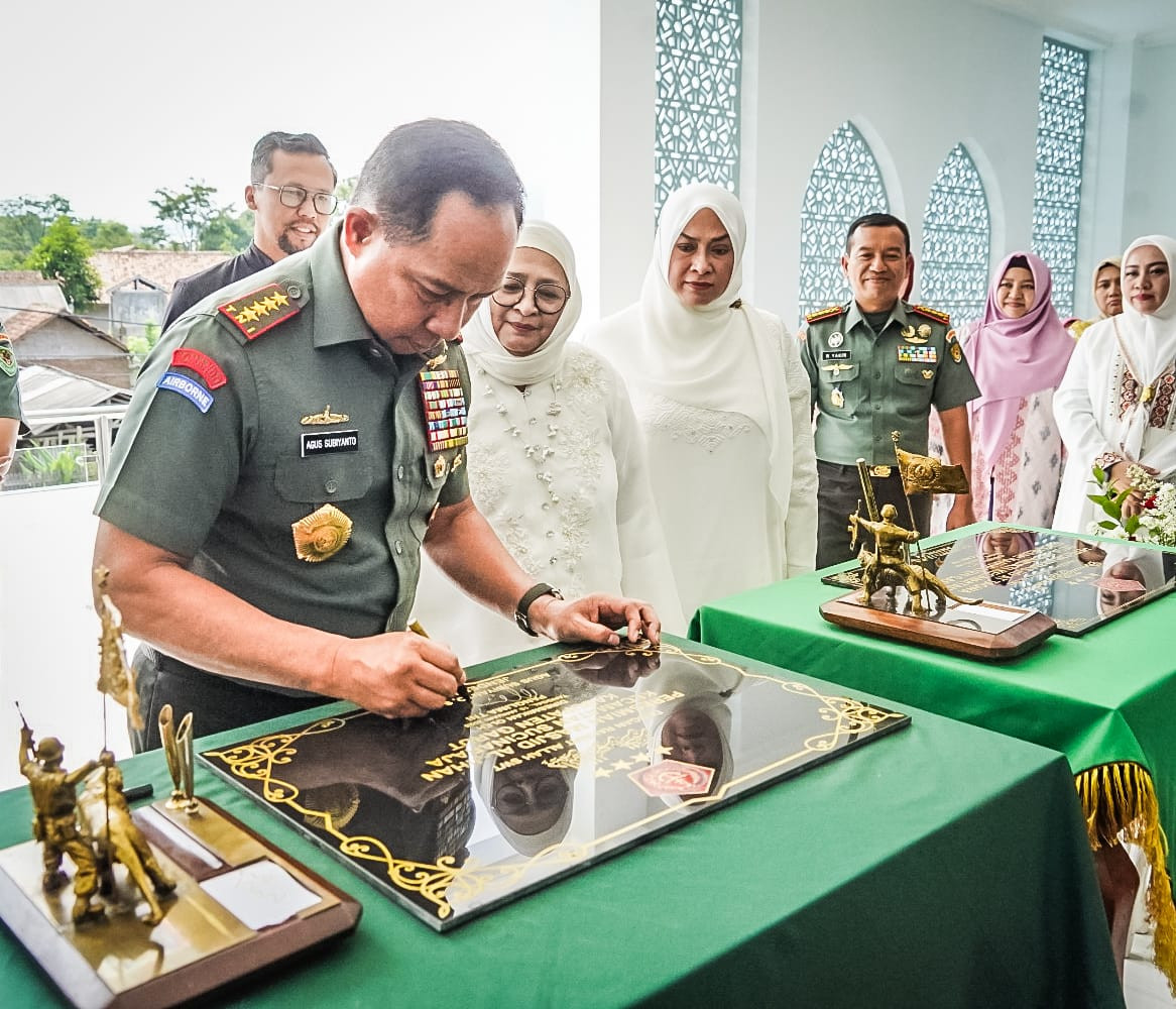 Panglima TNI Resmikan Masjid Al-Jihan di Garut: Simbol Penguatan Nilai Keagamaan dan Sosial