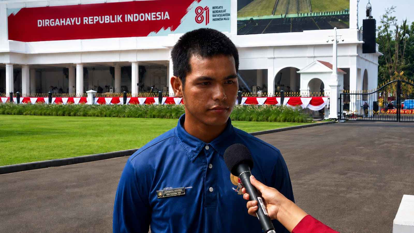 Bangga Gabung Paskibraka, Nasionalisme Fatih Bergelora Kibarkan Sang Merah Putih di Istana