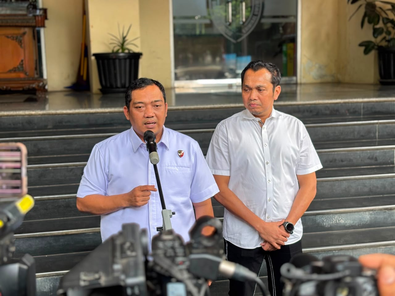 Polda Metro Jaya Tangkap Enam Pelaku Curas yang Buntuti Nasabah Bank