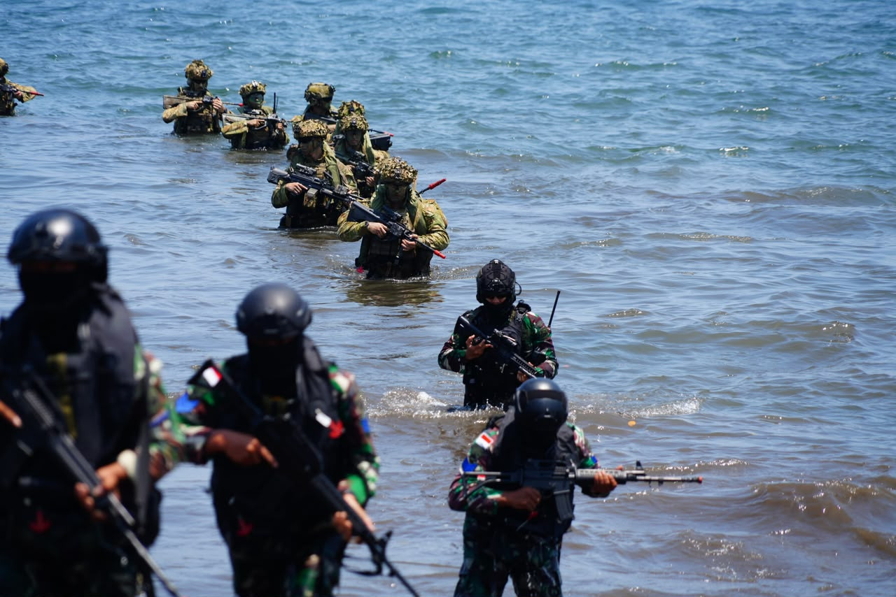 TNI–ADF Padukan Kekuatan Laut dan Udara dalam Demo Pendaratan Amfibi Keris Woomera 2026