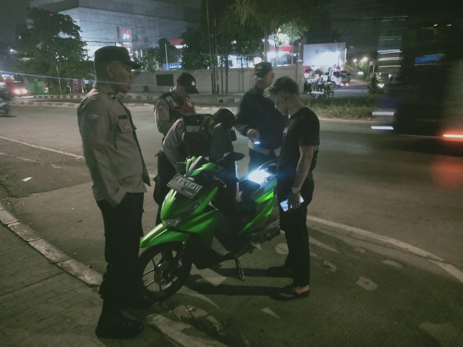 5 Motor Diamankan Saat KRYD Polsek Metro Penjaringan, Polisi Sisir Titik Rawan Tawuran dan Kejahatan Jalanan