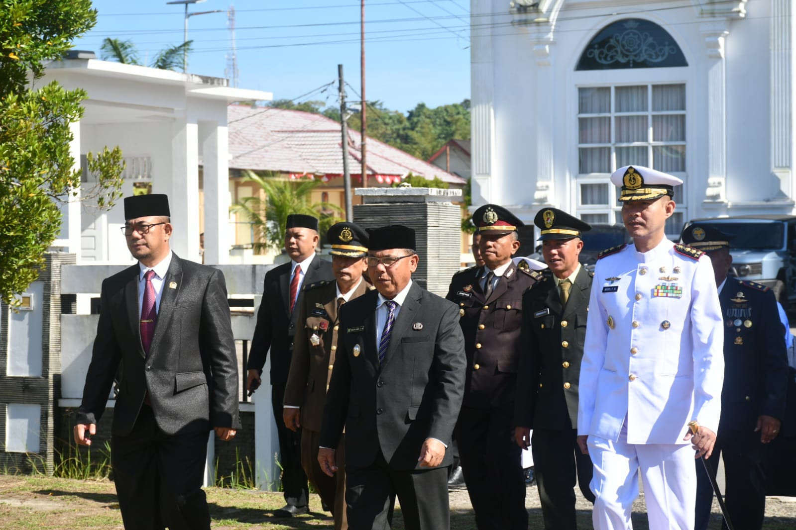 Danlanal Simeulue Hadiri Upacara Bendera Peringatan Hari Sumpah Pemuda Ke-97 Tahun 2025 di Kepulauan Simeulue Aceh
