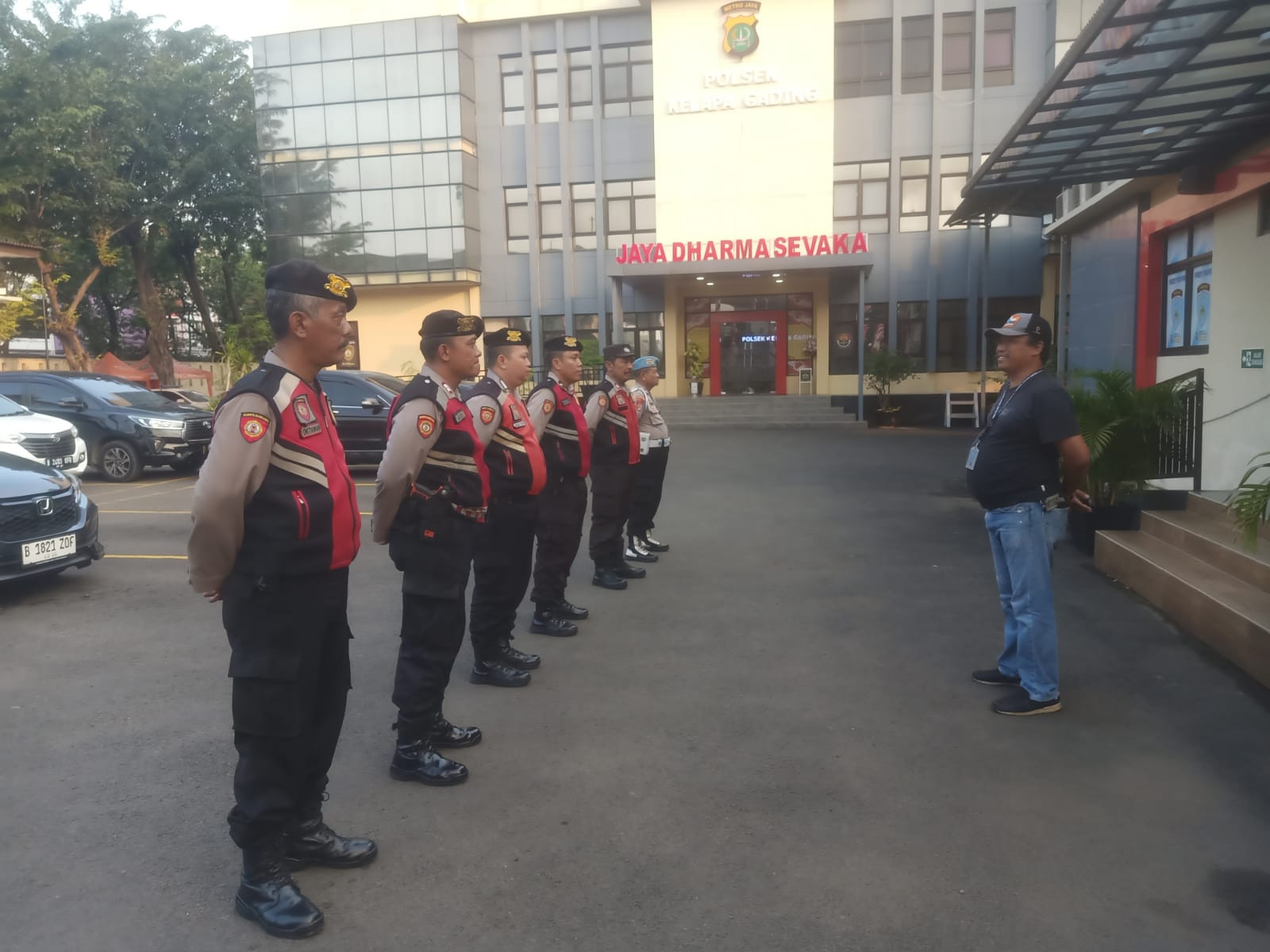 Polsek Kelapa Gading Edukasi Pengendara Motor, 12 Terjaring Tak Pakai Helm