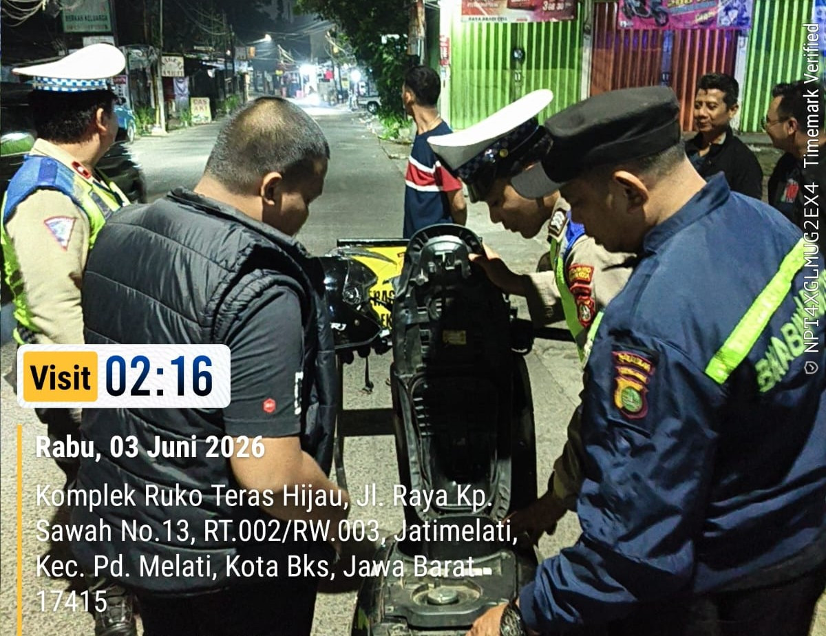 Perketat Pengamanan Dini Hari, Personil Polsek Pondok Gede Sisir Titik Rawan Kejahatan Jalanan