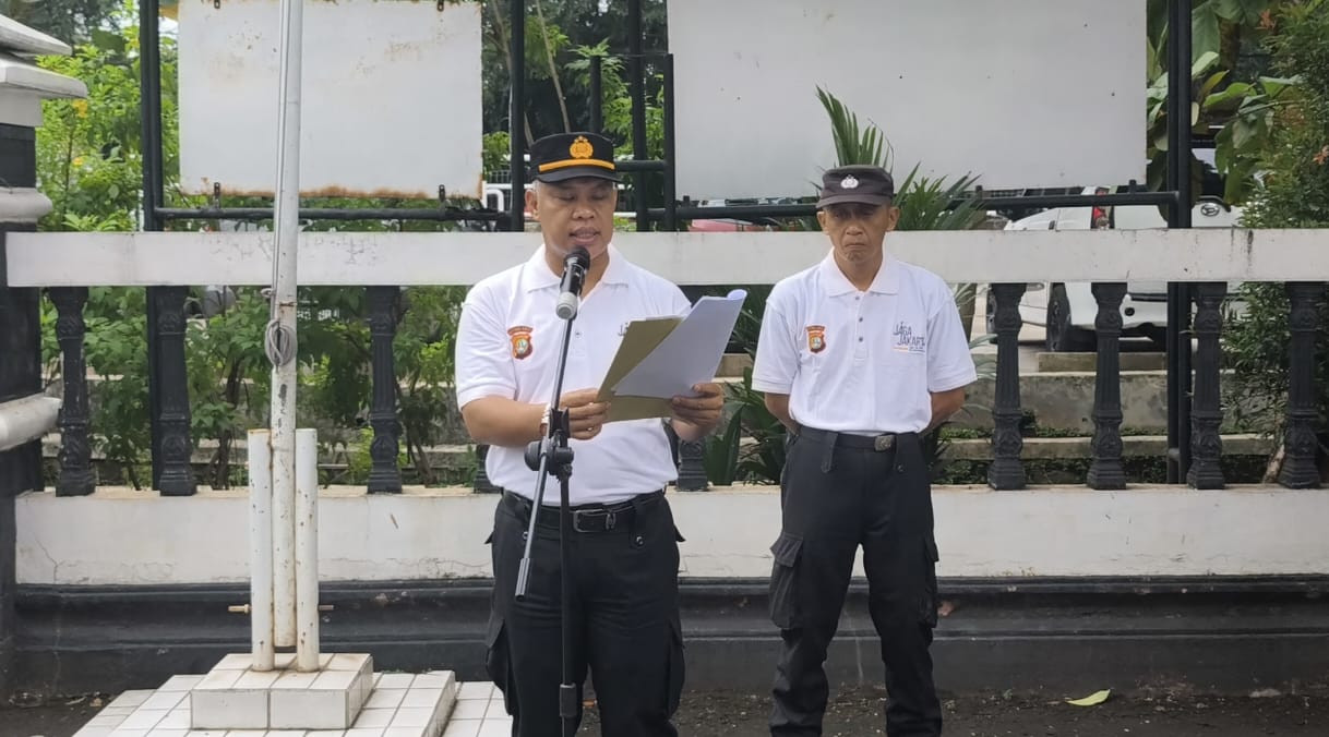 Kapolsek Bekasi Barat Pimpin Apel Pencanangan Jaga Jakarta Bersih dan Asri