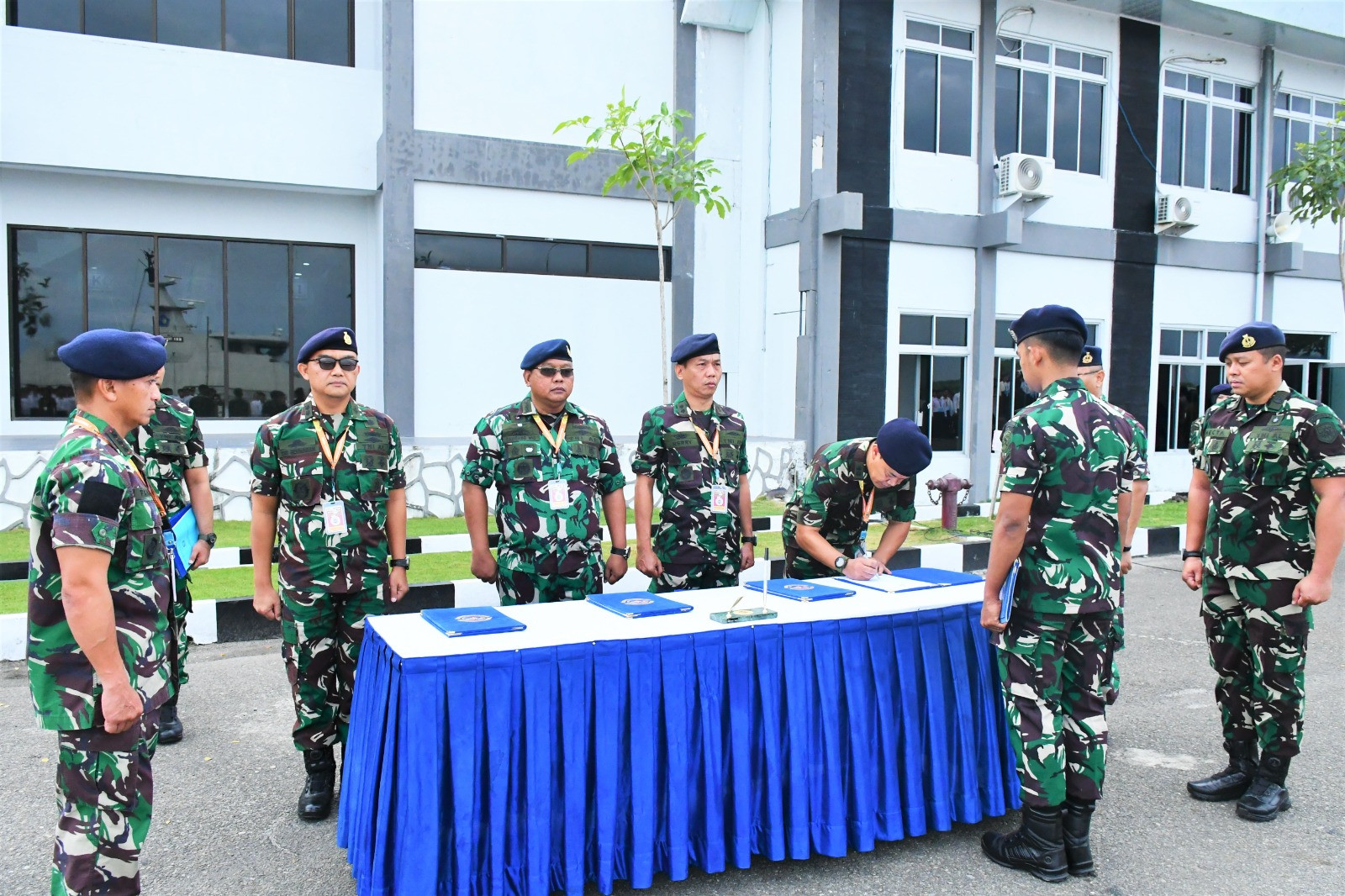 Laksanakan Rekruitmen Prajurit Yang Bebas Dari KKN, Panitia Daerah Lantamal I Lakukan Penandatanganan Pakta Integritas