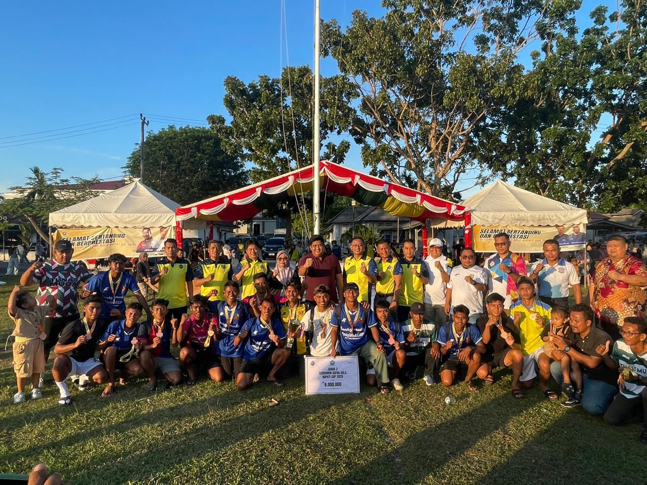 Turnamen Sepak Bola Bupati Cup 2025 Ditutup di Lanal Bintan