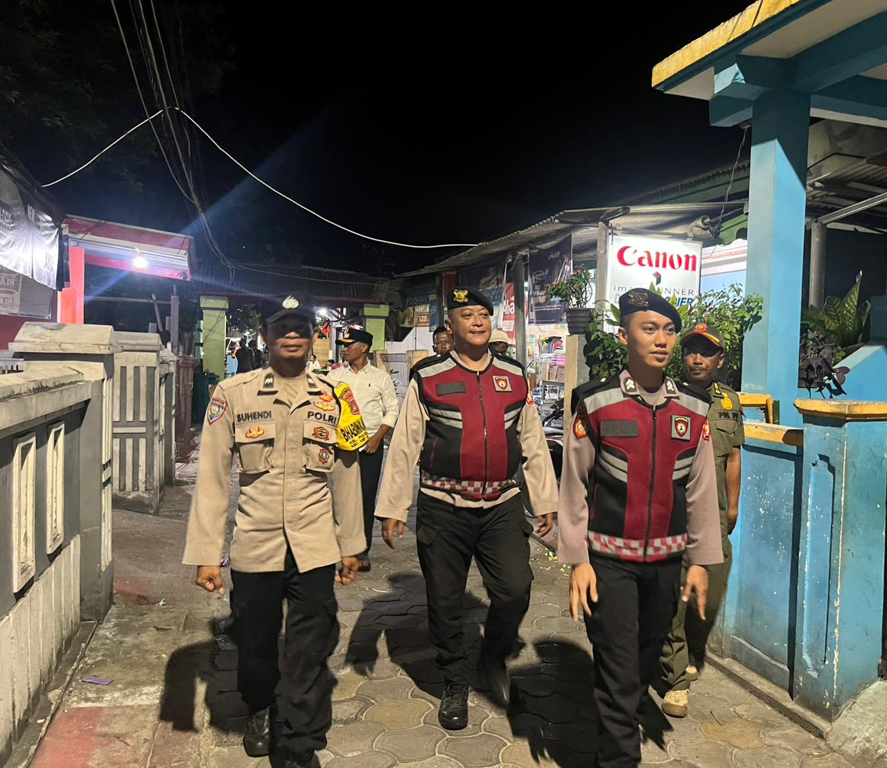 TNI-Polri Bersama Satpol PP dan Potmas Gelar Patroli Malam dan Sosialisasi Layanan 110 Antisipasi Tawuran serta 3C di Kepulauan Seribu Utara