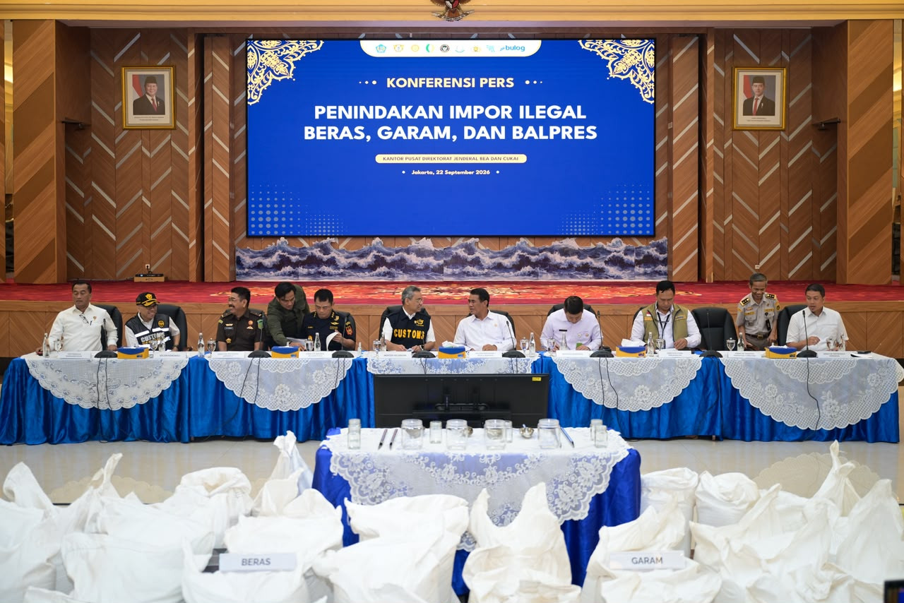 Pemerintah Tindak 30 Kontainer Beras dan Garam Impor Ilegal: Ini Menodai Upaya Swasembada Pangan